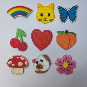 Patchs brodés thermocollants ronds en feutre non tissé, faits main, avec logo 3D et couleur contrastante personnalisée pour vêtements - Product Image 5