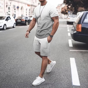 Camiseta Transpirable con Logotipo Personalizado, la Más Vendida, MOQ Bajo, con Conjuntos de Pantalones Cortos, Logotipo Personalizado, Conjuntos de Pantalones Cortos para Hombre de Talla Grande - Product Image 6