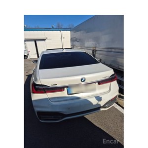 BMW Serie 7 730d XDrive M Sports 2021, 120.000 km, Diésel, Caja de Cambios Automática, Asientos de Cuero, Volante a la Izquierda - Product Image 4