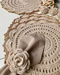 แหวนรองผ้าเช็ดปากถักโครเชต์ลายดอกไม้ประณีต งานแฮนด์เมด ตกแต่งโต๊ะสำหรับงานแต่งงาน งานเลี้ยง สไตล์วินเทจสุดหรู - Product Image 4