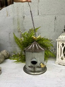 Casa para Pájaros Decorativa Única de Hierro Galvanizado para Jardín, Césped y Balcón - Product Image 3