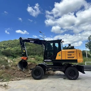 Excavatrice sur chenilles industrielle d'occasion de 3 tonnes, jaune, avec train de roulement en acier et cabine de sécurité à vue panoramique pour les travaux miniers - Product Image 1