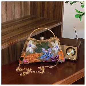 Pochette légère brodée ethnique traditionnelle pour femme, artisanat artistique fait main, design de rangement spacieux, motif floral/moderne - Product Image 2