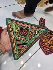 Kushang Textile Hand Embroidery Beads <b>Sew</b>-<b>On</b> Style Triangle/Flower Canvas Fabric <b>Patches</b> for Gifts & Cloth Wholesale Available - Product Image 3