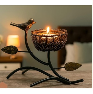 Photophore en aluminium finition antique, design élégant, pour centres de table de mariage - Product Image 1