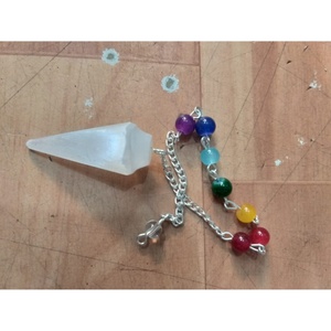 Pendentif de radiesthésie conique en sélénite naturelle, fait main, avec chaîne chakra, cadeau d'affaires Feng Shui, vente en gros - Product Image 2