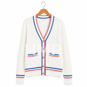 Cardigan blanc en tricot HMR Sorority avec bordure bleue et rose, style preppy, manches longues, couleur unie - Product Image 5