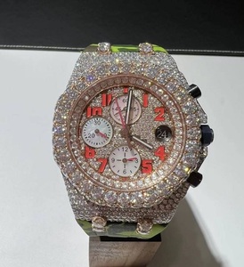 Reloj de Hombre de Lujo Clásico de Alta Calidad con Diamantes Tallados, Correa Negra Personalizada de Acero Inoxidable, Esfera con Movimiento de Cuarzo, Completamente Adornado con Diamantes - Product Image 1