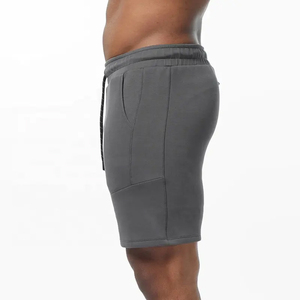 กางเกงขาสั้นออกกำลังกายผู้ชายคุณภาพสูง สีเทา แต่งกระเป๋า ใส่สบาย ผลิตจากผ้าฝ้ายผสม เอวยางยืด เหมาะสำหรับเล่นกีฬา - Product Image 4