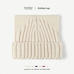 Gorro de punto moderno y lindo sin borde con orejas de gato para jóvenes, ideal para mantener el calor al aire libre. - Product Image 1