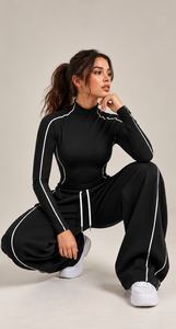 Conjunto Deportivo de Body para Mujer con Ribete Reflectante, Manga Larga, Cuello Alto y Pantalones Anchos, Ropa Deportiva OEM ODM - Product Image 4