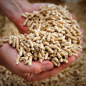 Pellets de madera de abeto y pino natural 100% certificados Enplus A1 de primera calidad al por mayor, en forma de varilla, combustible para cocinar, ceniza 7%, humedad 7% - Product Image 1