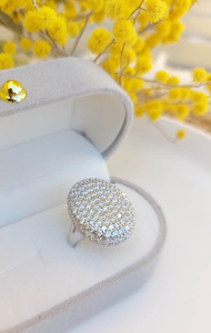 Anillo de Diamantes Cultivados en Laboratorio, Diseño Redondo de Lujo con Brillo Radiante, Joyería Elegante - Product Image 3