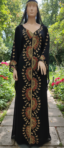 ชุดอาบายะผ้าจอร์เจตต์สีดำหรูหรา ปักลายสีทองแดงแดงเข้ม งานปักมือแบบดั้งเดิม สง่างาม ยาวคลุมเท้า เหมาะสำหรับงานกลางคืนสำหรับผู้หญิง - Product Image 3