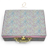 Boîte de rangement à bijoux finition brillante avec miroir, organisateur de bracelets multi-emplacements en cuir PU, design rectangulaire, vente en gros