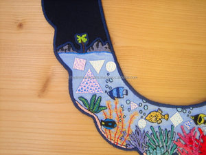 Collar bordado colorido con cuentas de vidrio Pieza de declaración hecha a mano para festivales, funciones y moda diaria - Product Image 4