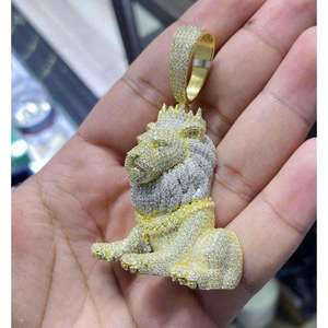 Colgante de Lujo de Moissanita con Diseño de León, Cadena de Oro y Plata con Incrustaciones, Corona Real Brillante, Encanto de la Selva, Colgantes y Dijes Finos - Product Image 1