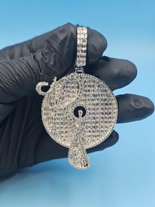 Colgante Personalizado de Plata 925 con Moissanita y Diamantes, Estilo Iced Out, para Regalos de Cumpleaños, Inspirado en Raperos de Hip Hop - Product Image 5