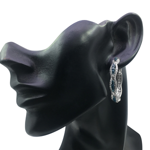 Pendientes de Aro Huggie con Diamantes Naturales Azules y Blancos de Corte Redondo de 2.38 Cttw para Mujer en Plata de Ley 925 - Product Image 6