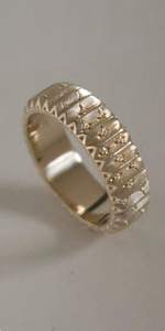 Anillo Grueso de Plata de Ley 925 Chapado en Oro de 18K con Corte Ovalado, Banda Geométrica Fina para Bodas y Fiestas para Damas - Product Image 3