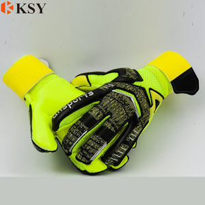 ถุงมือผู้รักษาประตู Professional Predator Pro 3.55 มม. URG 2.0 Latex Hybrid Cut Super Sticky สำหรับเยาวชนและผู้ใหญ่ สำหรับใช้ในโรงยิม - Product Image 2