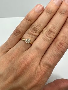 0.60 CT Lab Grown <b>Diamond</b> <b>Ring</b> in 18K Gold | IGI Certified Trendy Engagement Wedding <b>Ring</b> for Women - Product Image 5