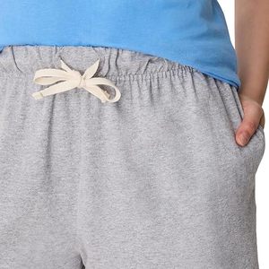 Shorts de yoga et de sport décontractés pour femme, taille haute, élastiques, brillants, respirants, écologiques, couleur unie, en tissu peigné – Collection Été 2025 - Product Image 5