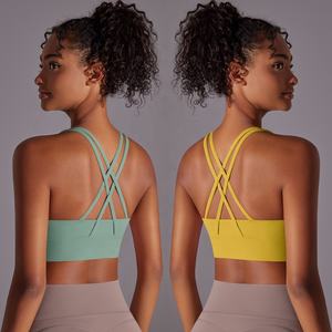 Conjunto Deportivo de 3 Piezas para Mujer, de Secado Rápido, Transpirable, con Leggings de Manga Larga, Chaqueta de Compresión y Sujetador Deportivo para Yoga, Gimnasio y Entrenamiento - Product Image 3