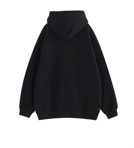 เสื้อฮู้ดผู้ชายสีดำทรงโอเวอร์ไซส์ ผ้าฝ้ายฟลีซ ระบายอากาศได้ดี สวมใส่สบายๆ ในฤดูใบไม้ร่วง มีกระเป๋าหน้า พร้อมลายพิมพ์ด้านหน้า - Product Image 3