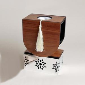 Brûleur d'encens moderne en bois et métal avec un design ajouré complexe, parfait pour la décoration intérieure et l'utilisation de parfums luxueux. - Product Image 5