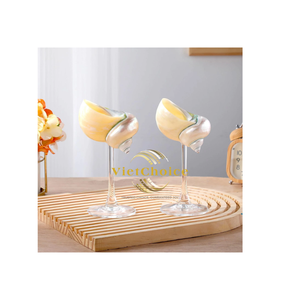 Verre à champagne Vietchoice, coupe à cocktail de luxe faite à la main avec tige en coquillage naturel pour restaurants, centres de villégiature, hôtels, fêtes et expositions - Product Image 1