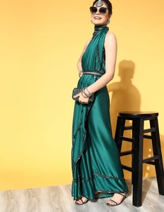 Sari KV para Mujer en Georgette Verde Azulado con Cinturón Adornado y Blusa sin Coser - Product Image 4