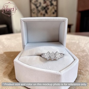 [Sheri Jewels] Anillo de oro blanco macizo de 18 quilates con 3 flores a juego, diamante natural de talla brillante de 0,74 quilates, color F-G, SI1-2 - Product Image 3