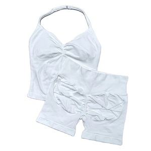 Nuevo Conjunto de Yoga Transpirable sin Costuras para Mujer, 2 Piezas, Top Halter Acolchado y Shorts de Gimnasio con Efecto Levanta Glúteos, Ropa Deportiva de Verano - Product Image 4