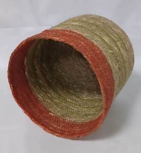 Panier de rangement élégant en jonc de mer naturel avec couvercle et panier cadeau rond en corde tressée à la main pour l'organisation de la maison et des hôtels, disponible en différentes tailles - Product Image 4