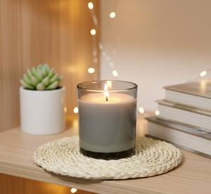 Vela de Cera de Soja Perfumada, Hecha a Mano, Moderna y Minimalista, en Frasco de Vidrio Transparente de 7x5cm, Ecológica, Decoración para el Hogar, Regalo para Diwali y Navidad - Product Image 3