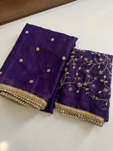 Sari en satin avec des broderies de sequins et une bordure zari richement brodée - Product Image 6