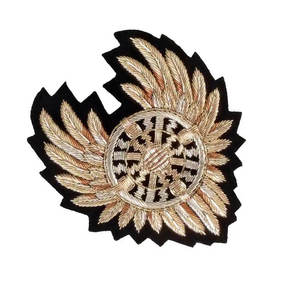 Badges de marque de vêtements en toile écologique de haute qualité, brodés à la main, logo 3D en relief, forme carrée - Product Image 3