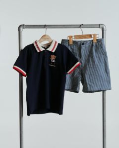 Conjuntos de Ropa para Niños y Bebés Unisex para Niñas 100% Algodón con Camiseta Estampada de Oso de Dibujos Animados y Pantalón Corto a Rayas - Conjunto Jayden - Product Image 2