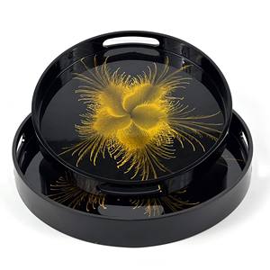 Plateau de service rond en MDF laqué Finition brillante et imprimé Abstrait Golden Flower Design Plateau décoratif en bois noir fait à la main - Product Image 4