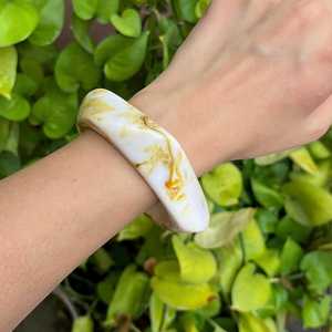 <b>Indian</b> Supplier Trendy Eco-Friendly Resin Bangles Unique Patterns Hand Modeled Christmas Theme Comfortable Fit Fashion - Product Image 6