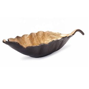 Nuevo Plato para Servir Chocolate de Aluminio Dorado Pulido con Forma de Piña, Diseño Moderno para Uso en el Hogar y en Hoteles - Product Image 4