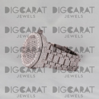 Montre en quartz avec diamant moissanite imperméable fabriquée en Inde pour hommes, style élégant pour le bureau, disponible à la vente