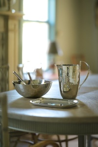 Bol à fruits en aluminium, centre de table moderne, luxe décoratif, or, écologique, durable, 2026 Saleem International - Product Image 4