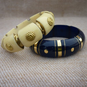 Bracelets vintage en résine avec incrustations en laiton - Bracelets ethniques colorés faits à la main, cloutés, bijoux bohèmes classiques, vente en gros 2026 - Product Image 3