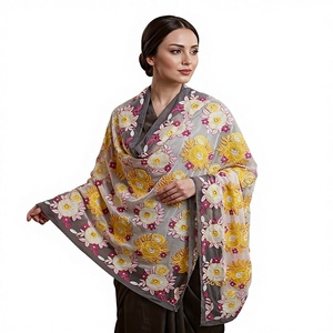 Paquete de 12 Hijabs de Chifón Bordados con Pedrería Floral, Ligeros y Transpirables para Uso Diario en Verano, Pañuelo Musulmán para la Cabeza - Product Image 2