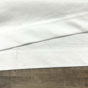 T-shirts décontractés pour hommes de haute qualité, blancs, personnalisables, 100 % coton, avec des caractéristiques de séchage rapide, respirantes et écologiques - Product Image 5