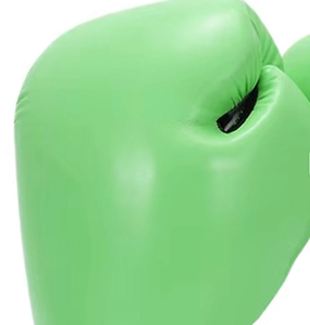 Gants de boxe en cuir beige avec fermeture Velcro, design respirant pour l'entraînement des adultes - Product Image 5
