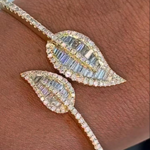 Hip Hop Moissanite <b>Clover</b> Cuban <b>Bracelet</b> <b>Clover</b> Shape Moissanite Cuban <b>Bracelet</b> 8mm <b>Clover</b> Cuban <b>Bracelet</b> - Product Image 1