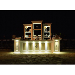 Exhibe una elegante estación de comida para catering, a menudo utilizada en eventos de boda o banquetes. - Product Image 2